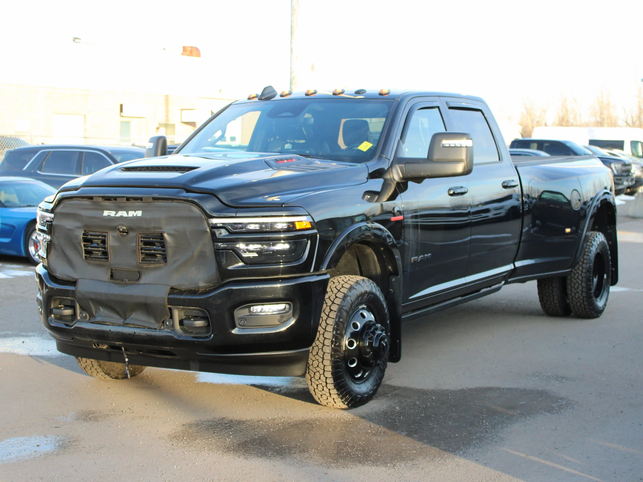 Certified Used 2025 Black RAM Limited * No Accidents | Cummins Diesel | Night Edition | 5th Wheel & Gooseneck | Apple CarPlay image 12