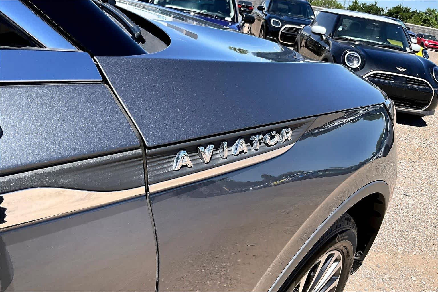 Used 2024 Asher Gray Metallic Clearcoat Lincoln Reserve image 27
