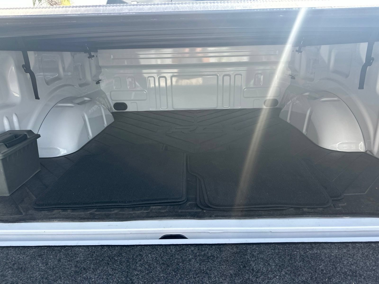 Certified Used 2024 Oxford White Ford XLT image 16