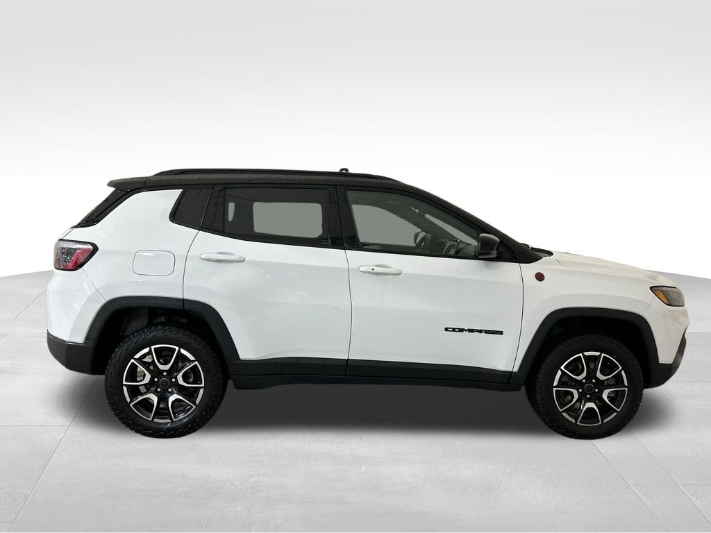 Used 2025 White Jeep Trailhawk image 7