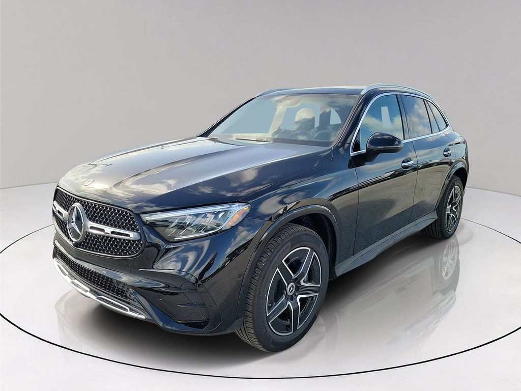 New 2026 Black Mercedes-Benz GLC 300 image 3