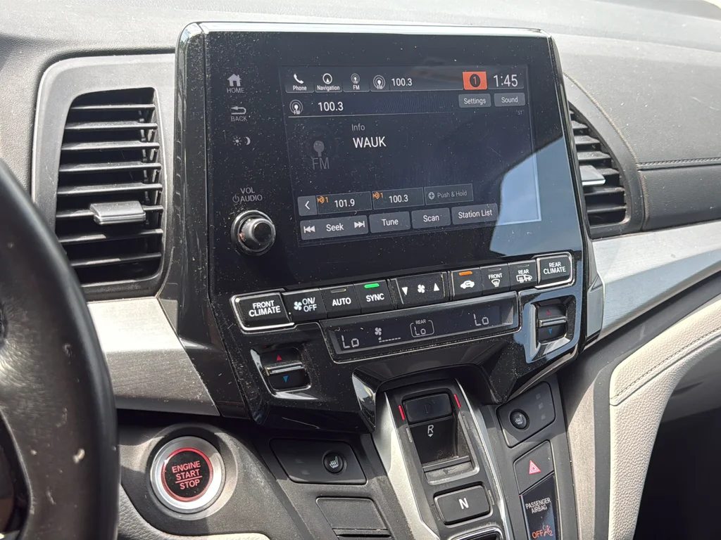 Used 2019  Honda EX-L image 14
