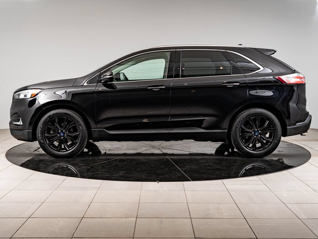 Used 2019 Agate Black Metallic Ford Titanium image 5