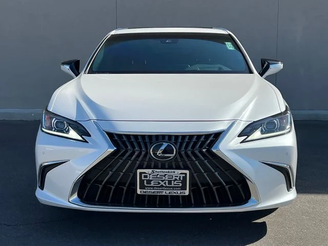 Used 2025 Eminent White Pearl Lexus 300h image 3