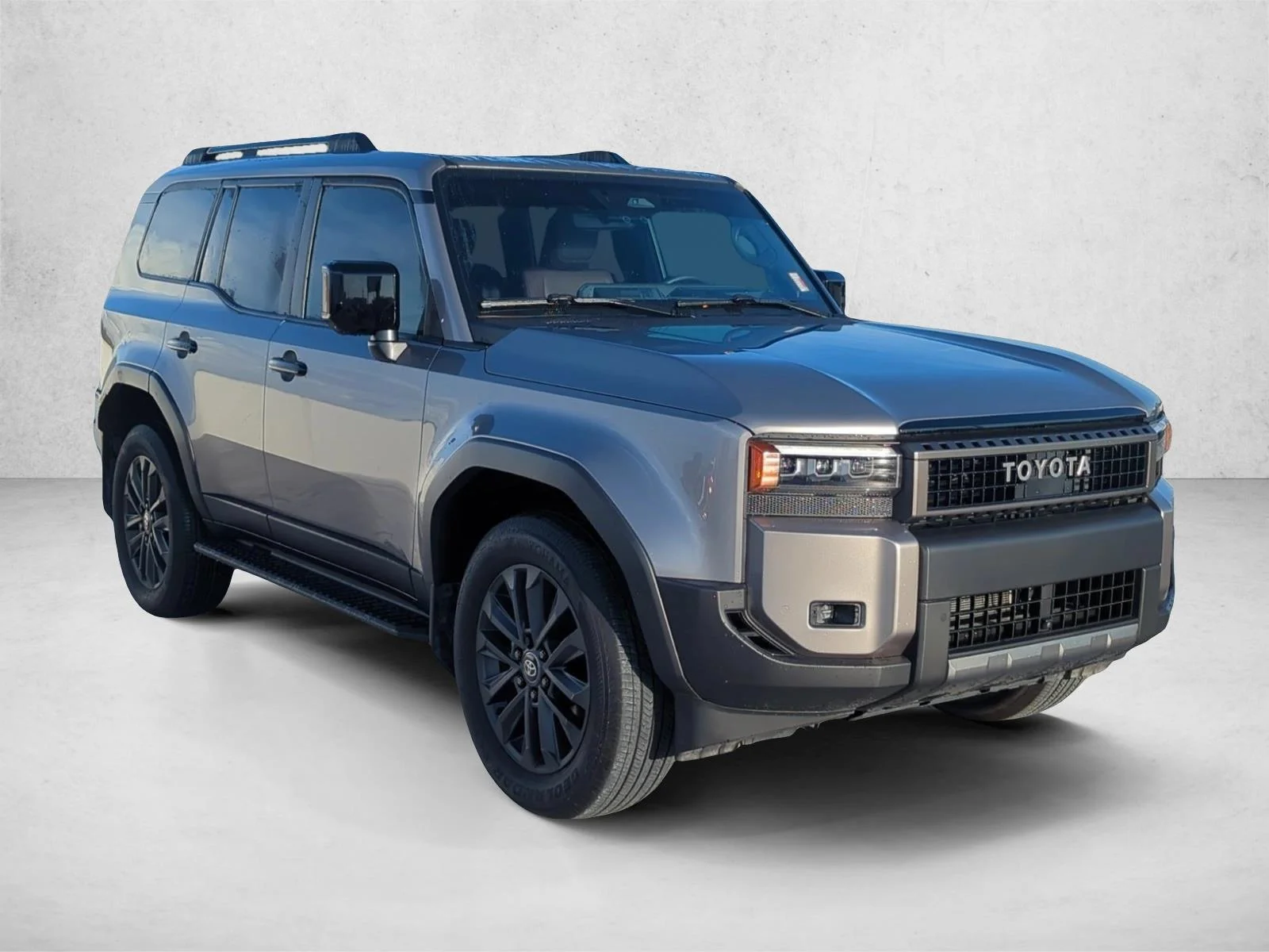 Used 2025 Meteor Shower Toyota  image 3