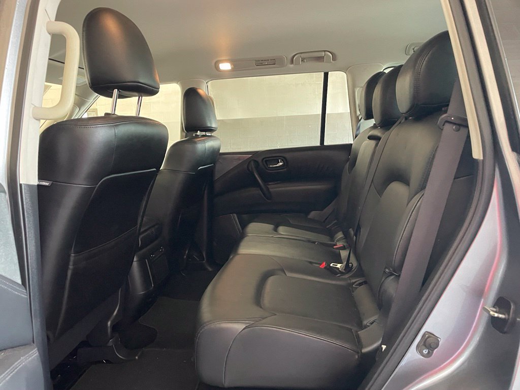 Used 2022 Gray Nissan SV image 16