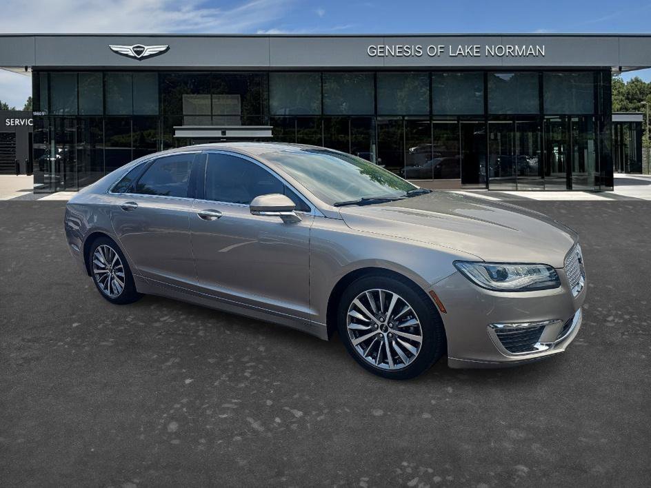 Used 2018 Mocha Metallic Lincoln Select image 3