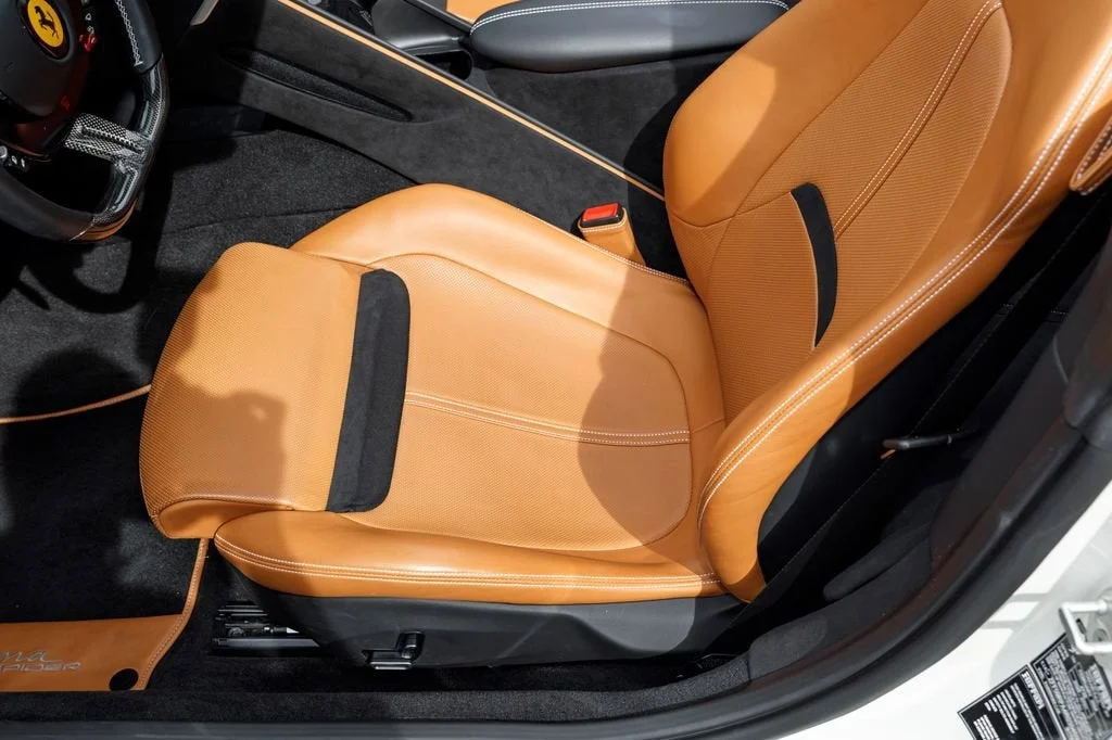 Used 2024 Bianco Italia Ferrari Spider image 32