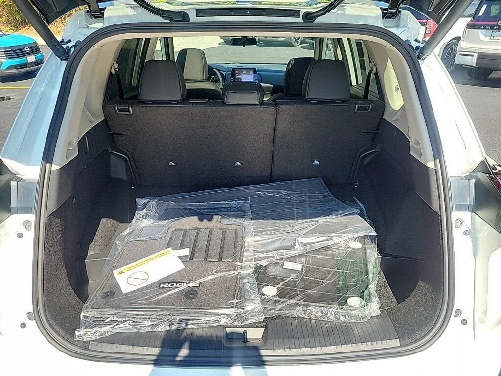 2026 Nissan Rogue SV - Photo 30