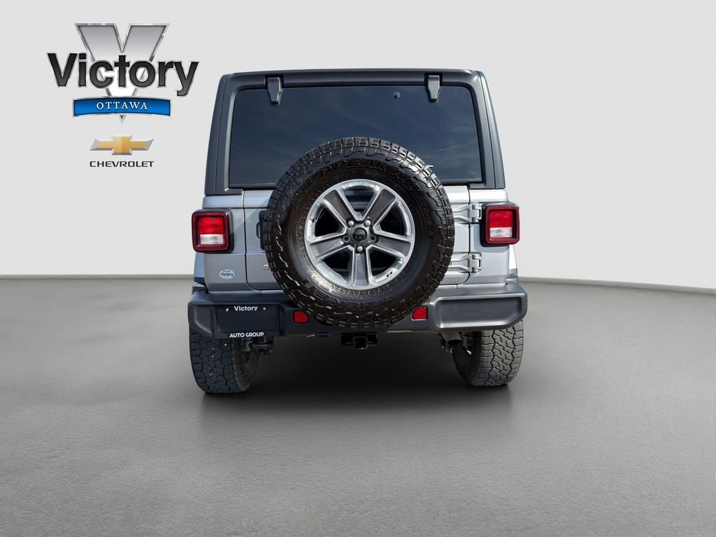 Used 2020 Silver Jeep Unlimited Sahara image 5