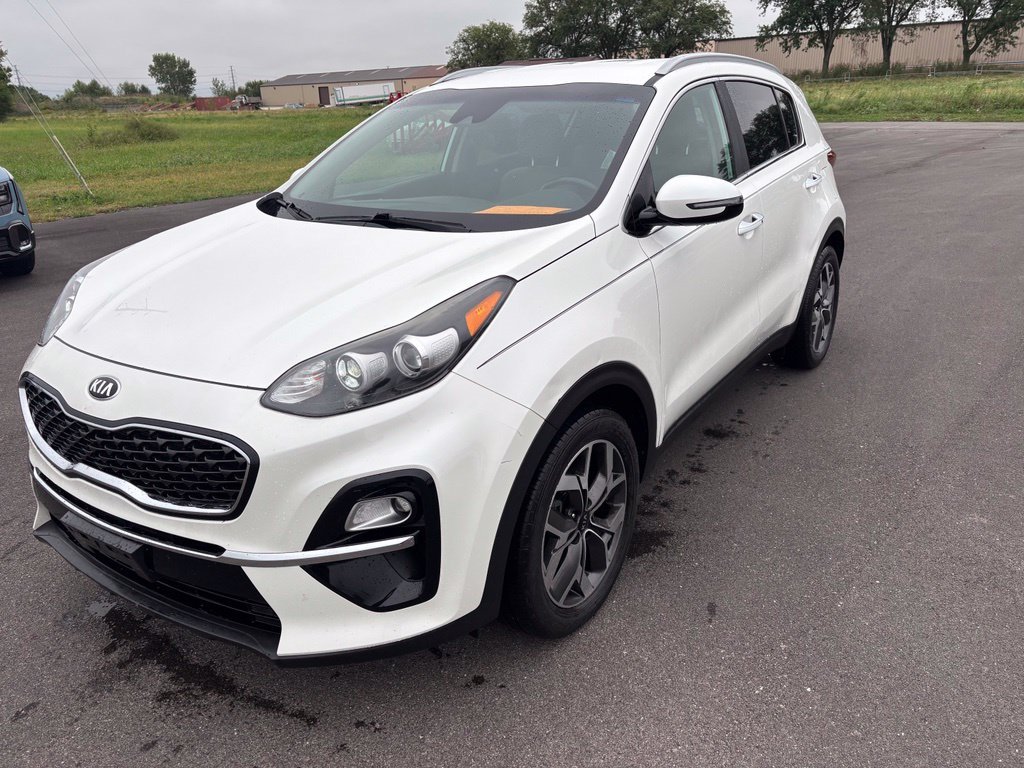 Used 2021 Snow White Pearl Kia EX image 4