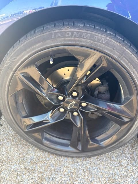 Used 2020 Blue Chevrolet 1LT image 11