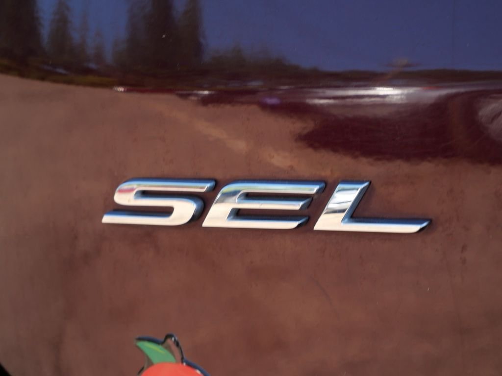 Used 2021 Red Ford SEL image 10