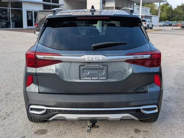 Used 2022 Gray Kia SX image 4