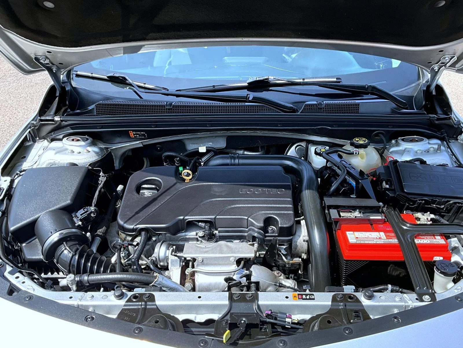 Used 2018 Silver Chevrolet LT image 24