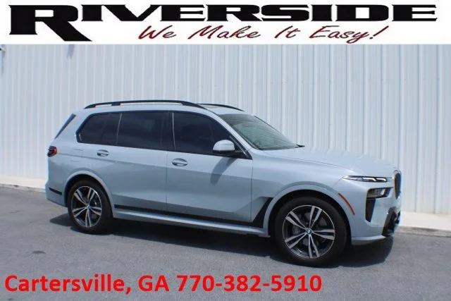 Used 2023 Brooklyn Grey Metallic BMW xDrive40i image 1