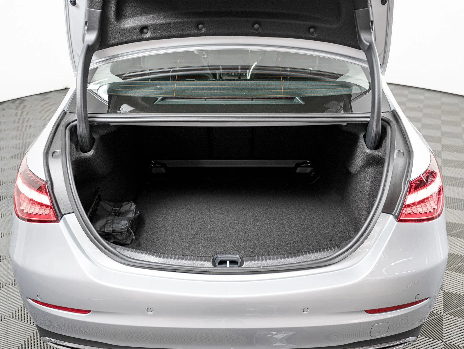 New 2026 Cirrus Silver M Mercedes-Benz C 300 image 8