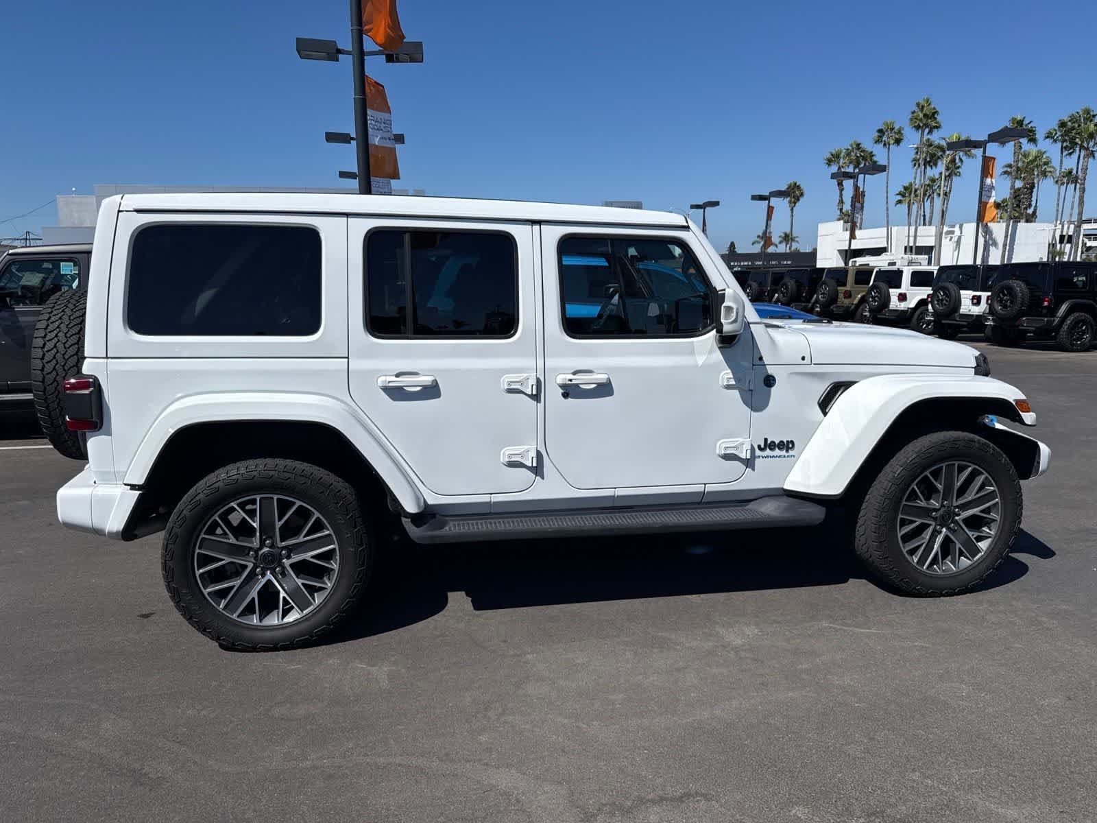 Used 2024 Bright White Clearcoat Jeep High Altitude image 10