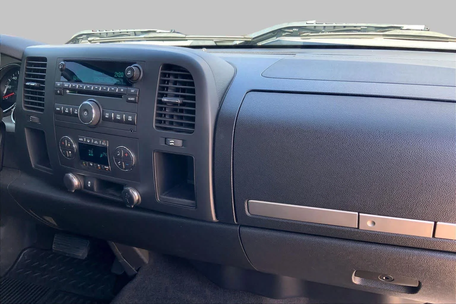 Used 2012 Quicksilver Metallic GMC SLE image 16