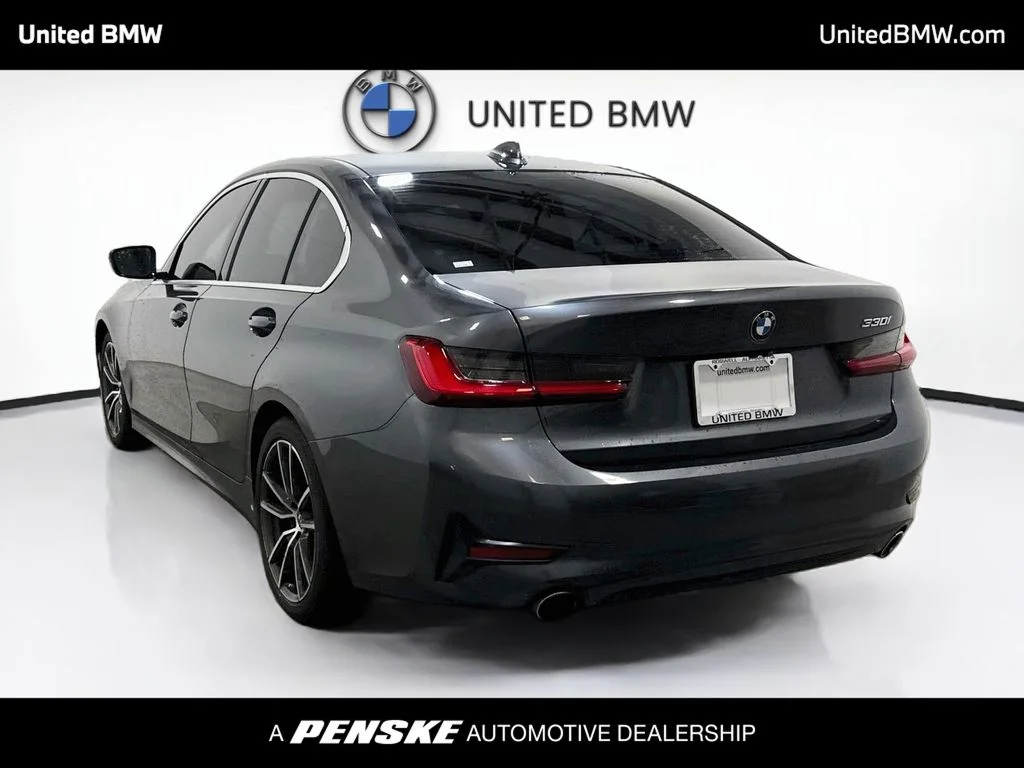 Used 2021 Mineral Grey Metallic BMW 330i image 7