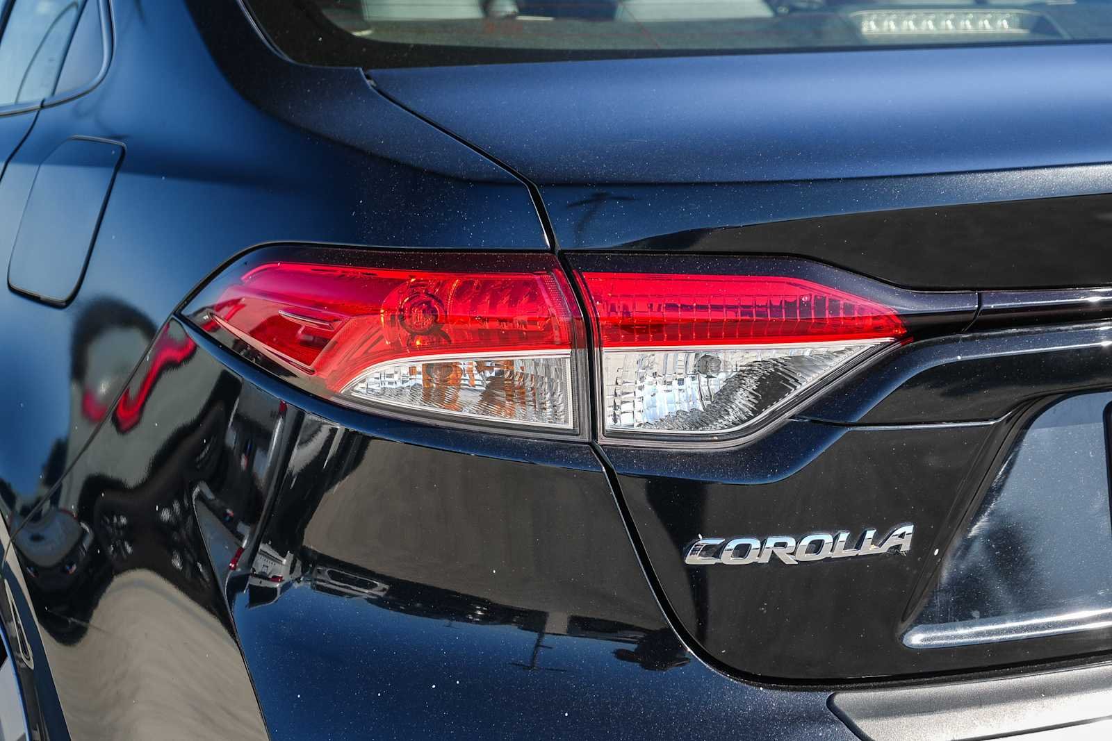 2020 Toyota Corolla LE - Photo 8