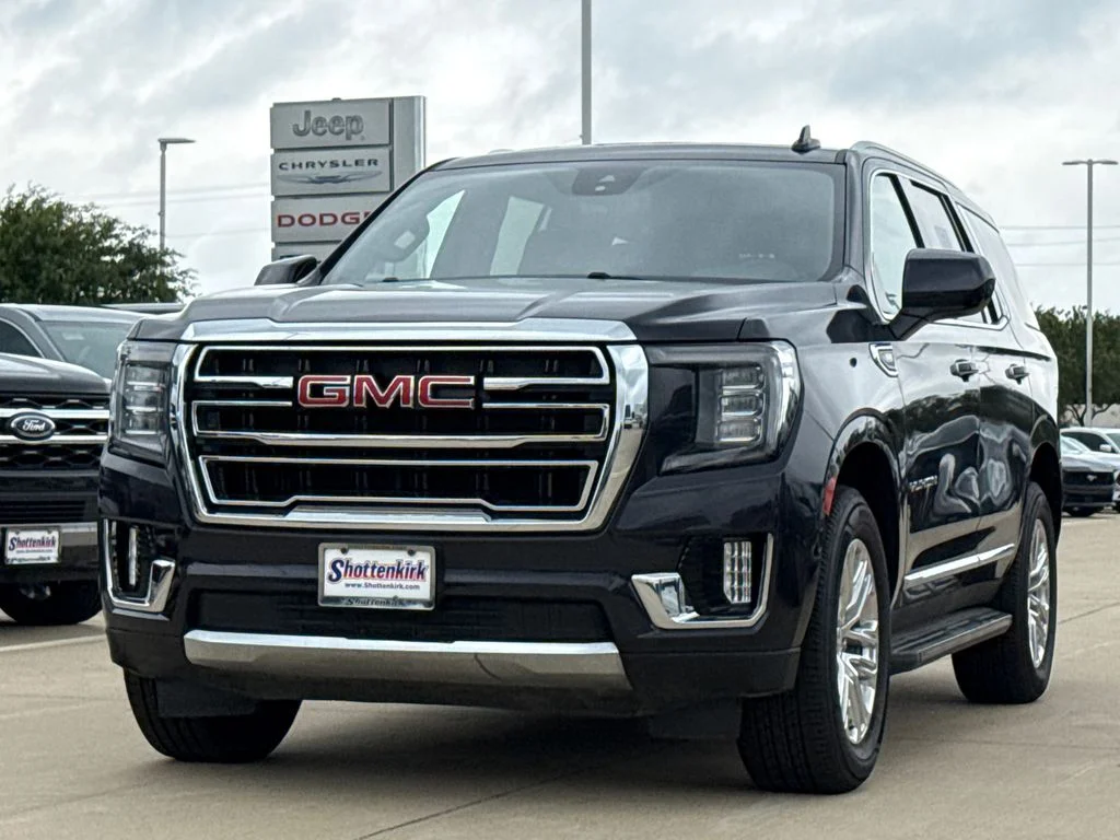 Used 2023 Silver GMC SLT image 3