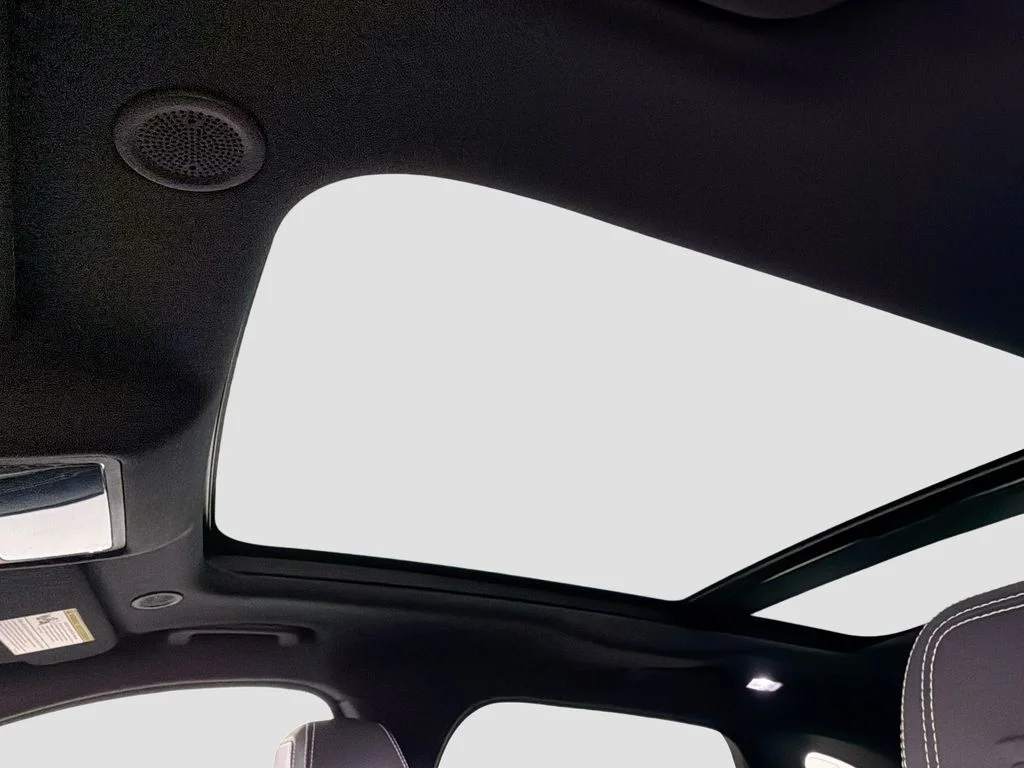 2026 Jaguar F-Pace R-Dynamic S - Photo 23