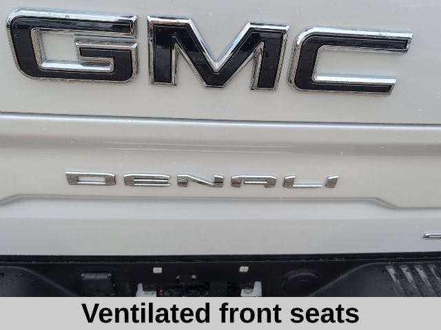 Used 2025 White GMC Denali Ultimate image 22