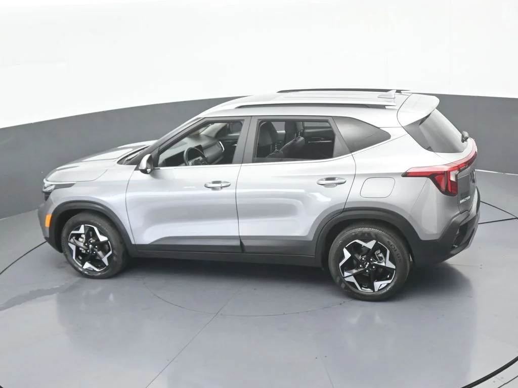 Used 2025 Steel Gray Kia EX image 45