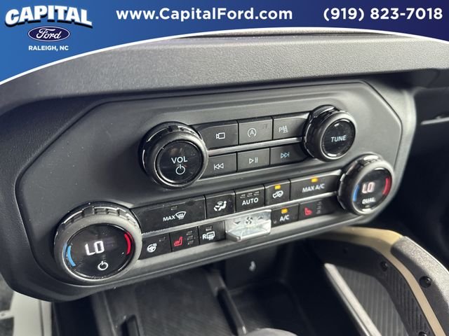 Used 2025 Blue Ford Badlands image 29