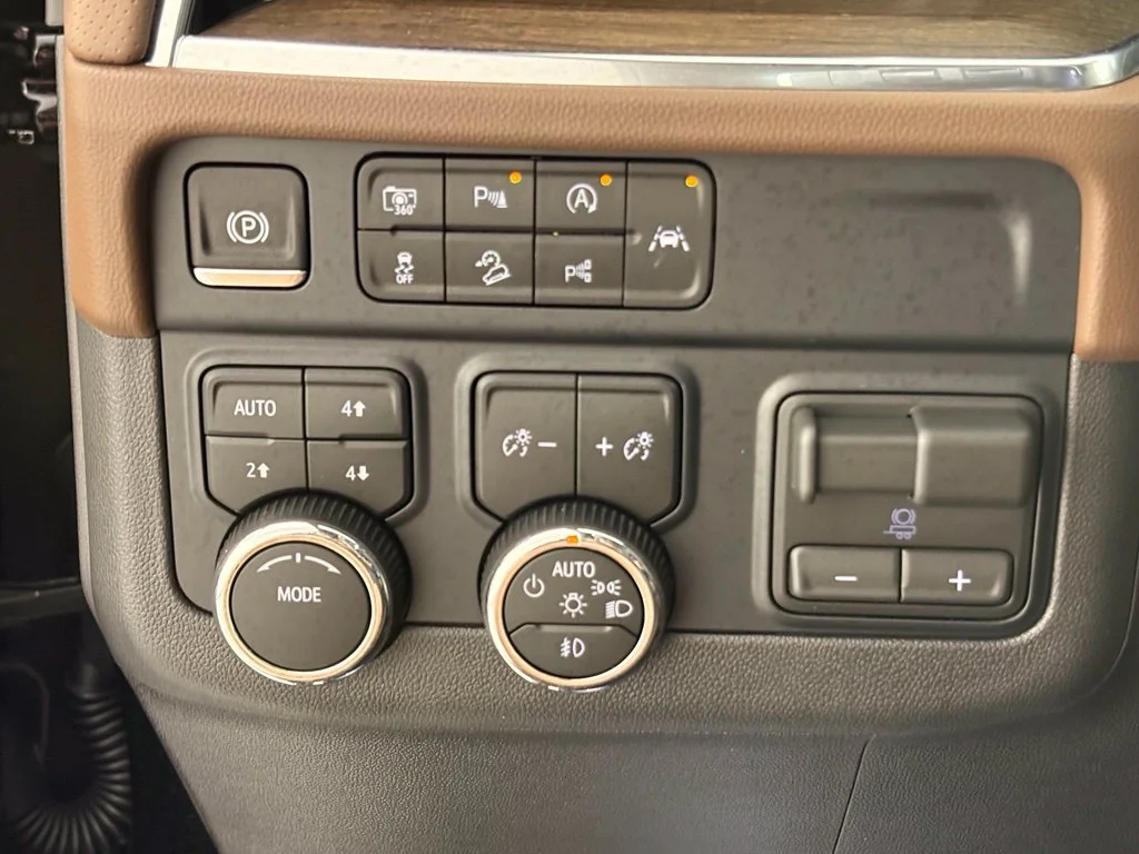 2026 Chevrolet Suburban High Country - Photo 43