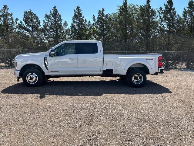 New 2026 Star White Metallic Tri-Coat Ford Platinum image 56