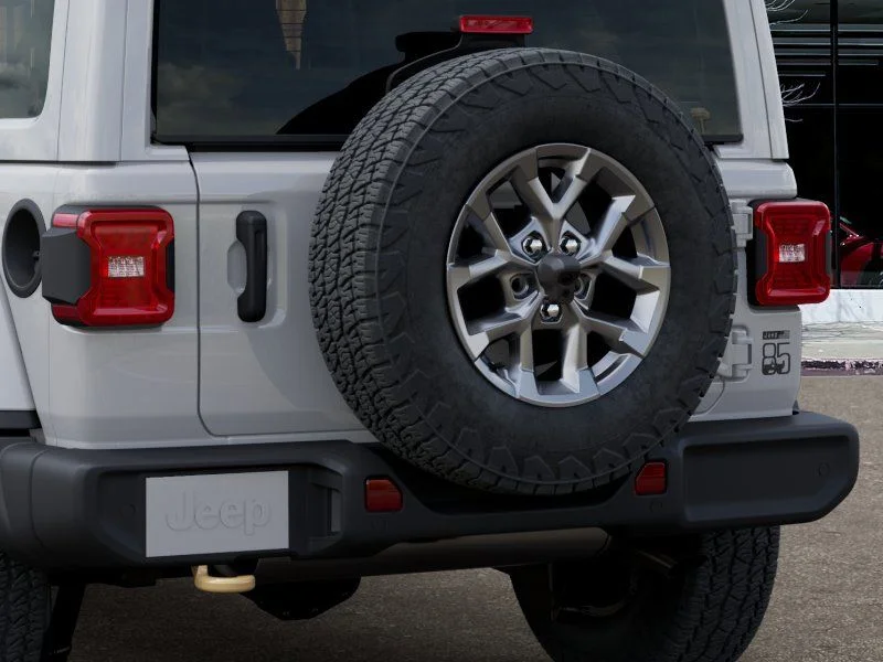 New 2026 Bright White Clear-Coat Exterior Paint Jeep Sport S image 13