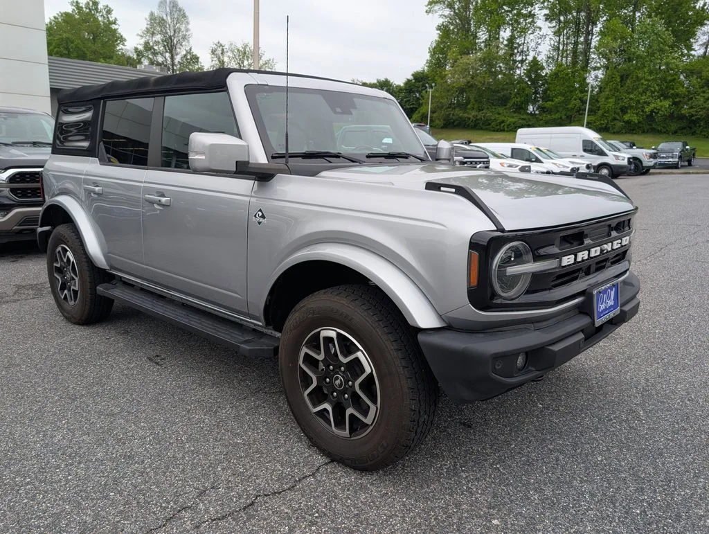 2021 Ford Bronco Outer Banks 4x4's photo
