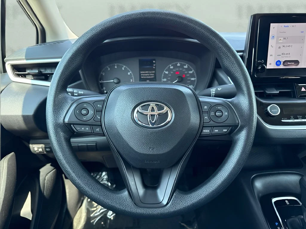 Used 2025 White Toyota LE image 12