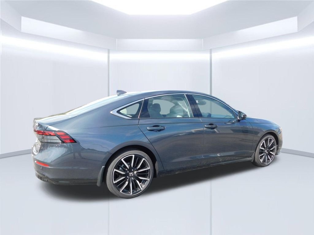 New 2026 Meteorite Gray Metallic Honda Touring image 3