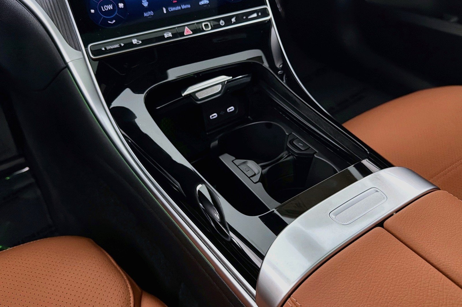 New 2026 Polar White Mercedes-Benz C 300 Sedan image 5