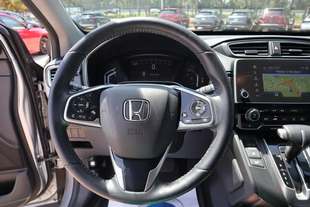 Used 2020 Lunar Silver Metallic Honda Touring image 8