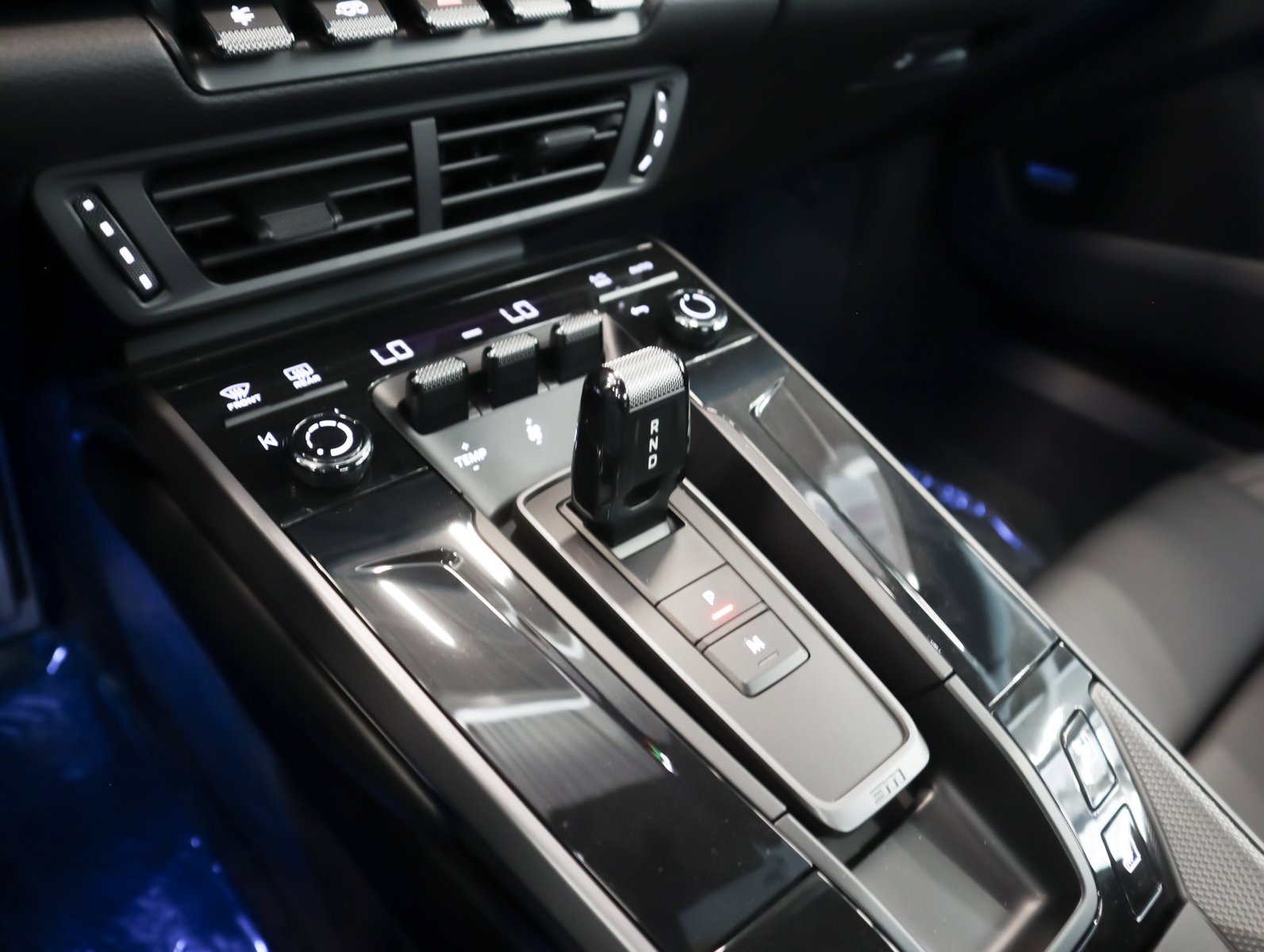 2025 Porsche 911 S - Photo 17
