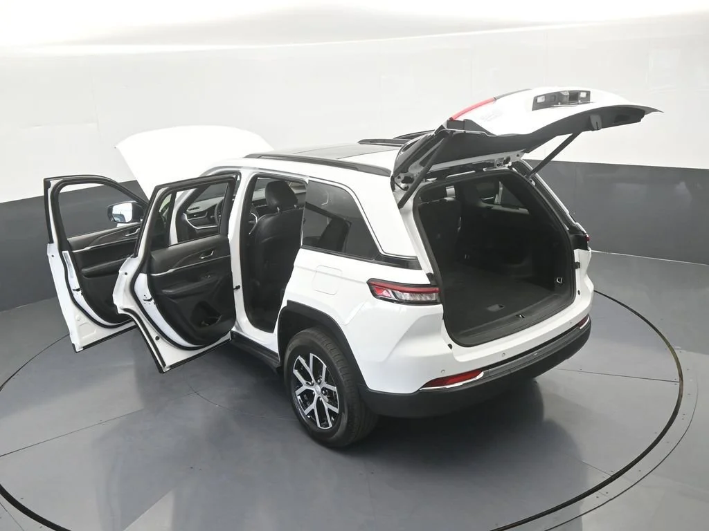 Used 2024 White Jeep Limited image 72