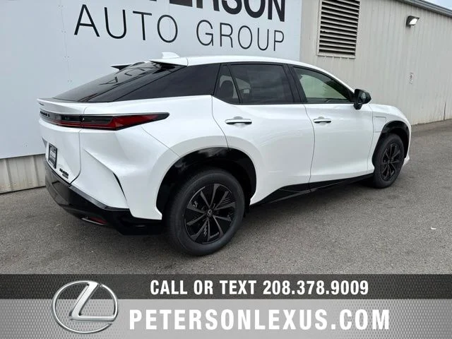 New 2026 Oxygen White Lexus  image 4