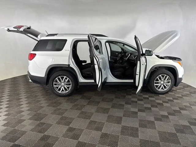 Used 2019 White GMC SLE-2 image 13