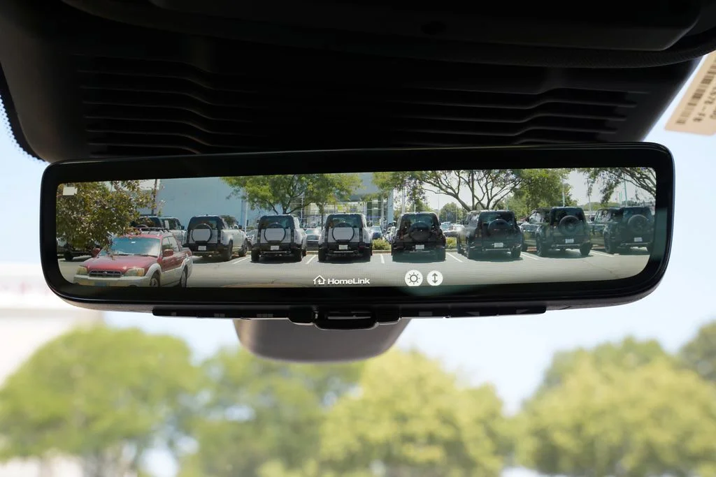 New 2026 Fuji White Land Rover  image 21
