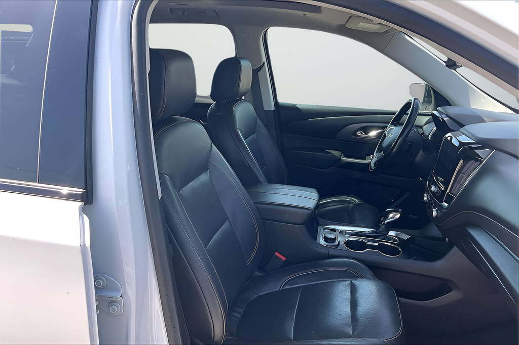 Used 2021 Beige Chevrolet Premier image 26