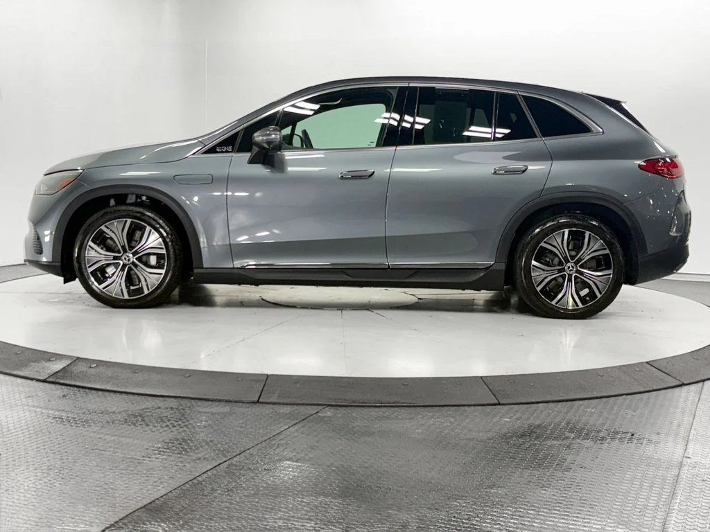 Used 2023  Mercedes-Benz 350 SUV image 4