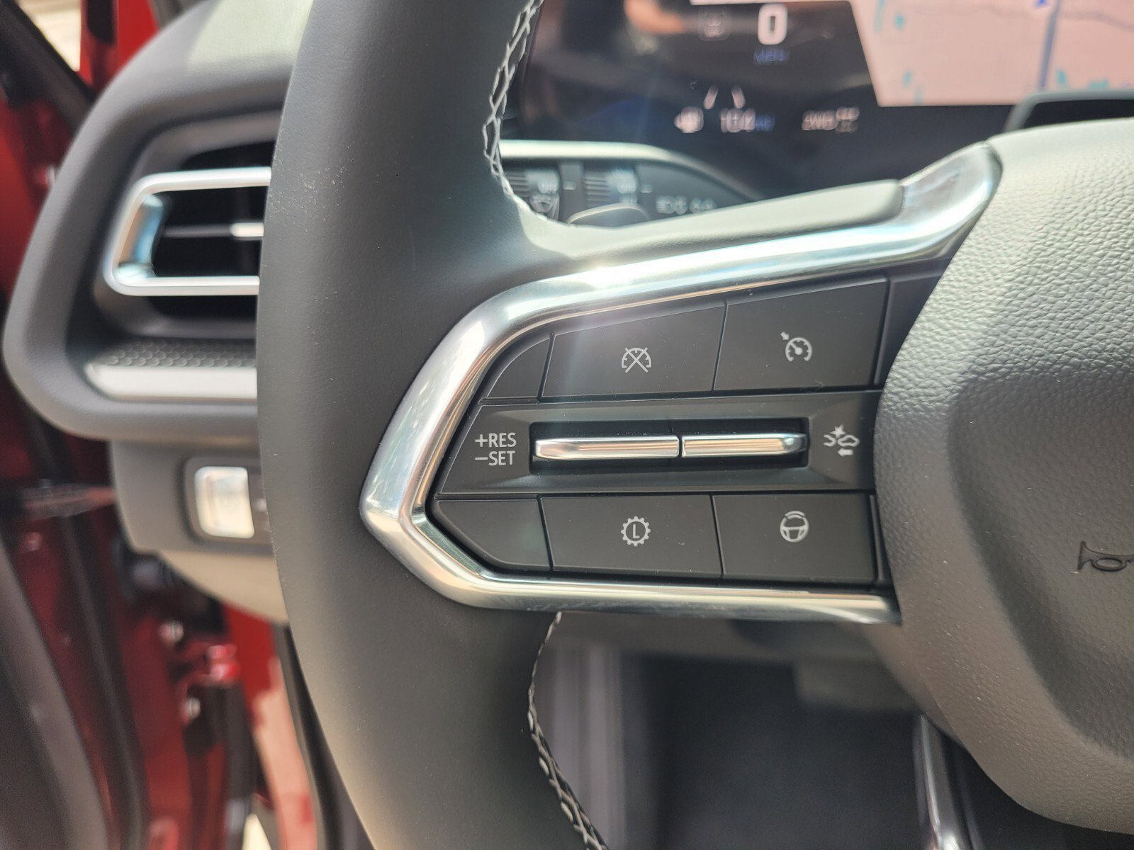 2025 Chevrolet Traverse LT - Photo 32