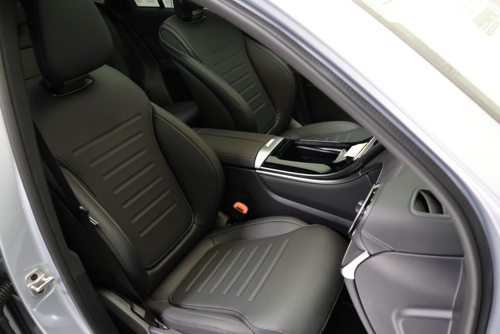 Used 2026 Cirrus Silver Metallic Mercedes-Benz GLC 300 image 48