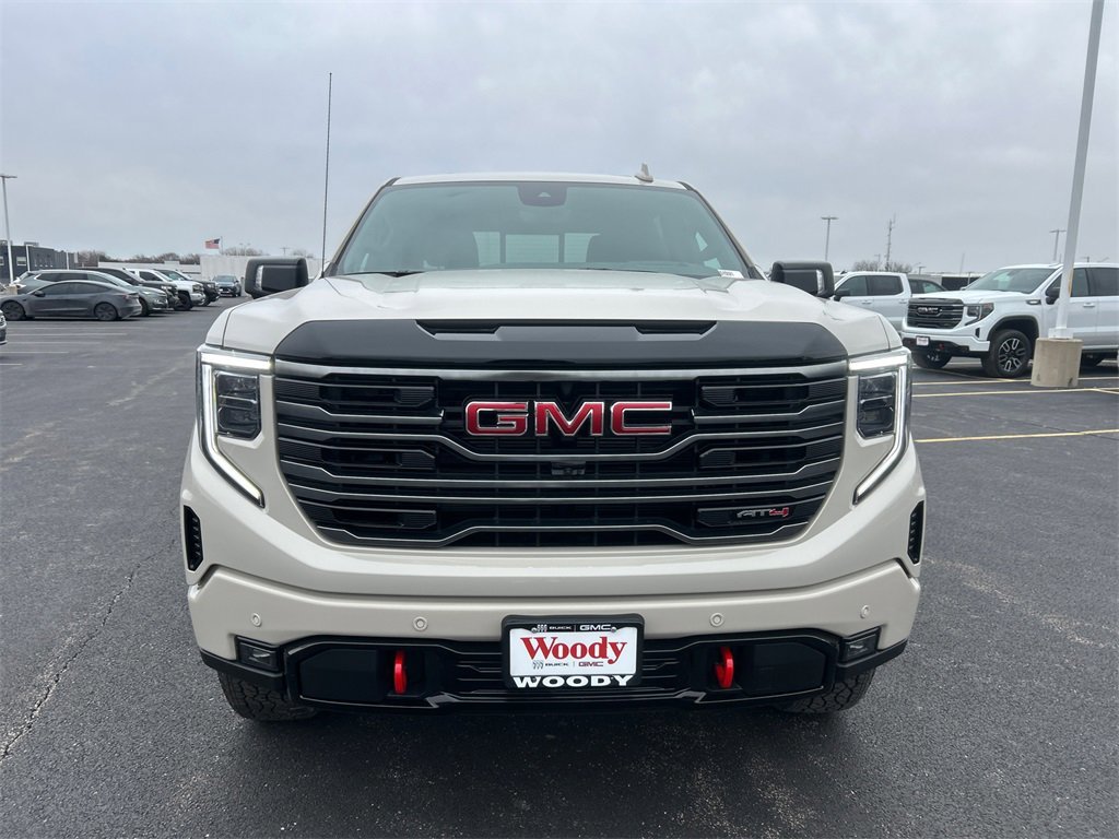 2026 GMC SIERRA - Image 2