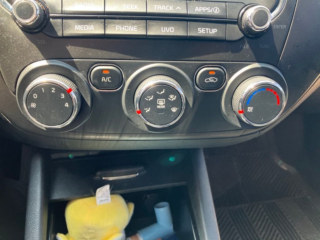 Used 2017 Black Kia LX image 18