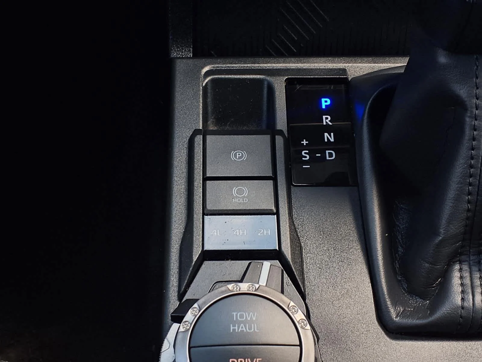 Used 2025 Cutting Edge Toyota SR5 image 20